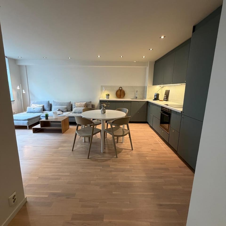 Nordnes Great 3 room apartment Elevator 2 shared roof terraces Apartment in Bergen