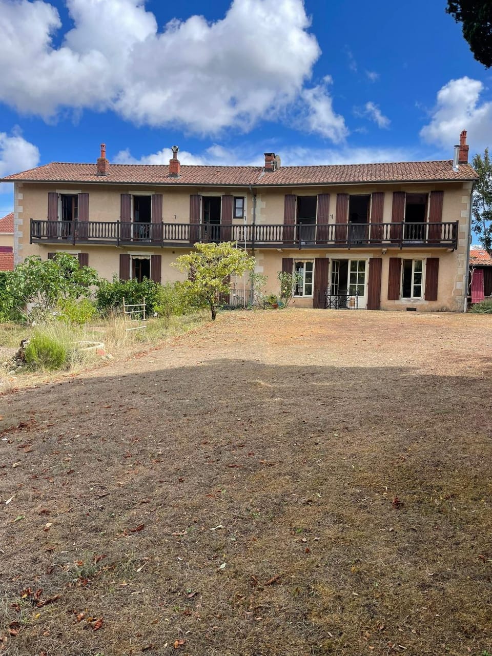 Chambres confortables avec salle de bain privative Vacation rental in Nouvelle-Aquitaine