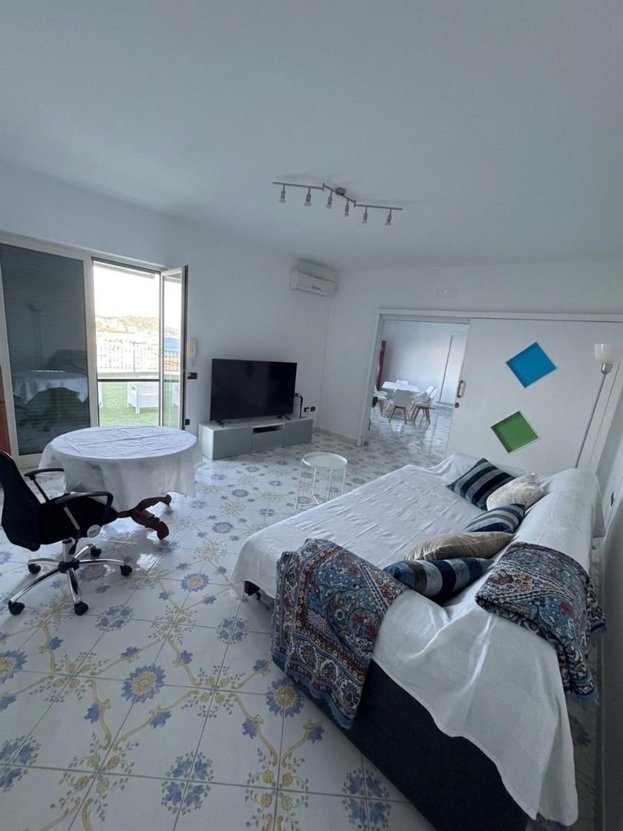 Cucchiá B&B Bacoli View & Outdoor Dining Bed and Breakfast in Pozzuoli