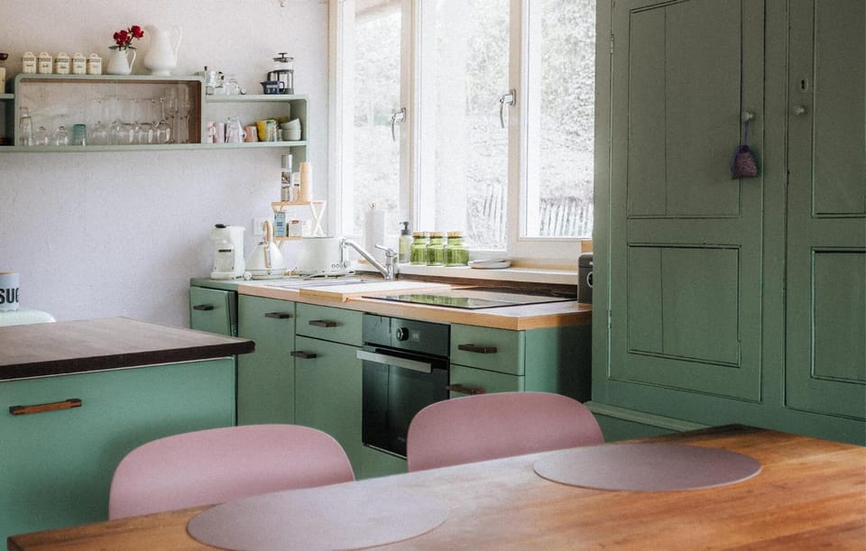 Kitchen or kitchenette