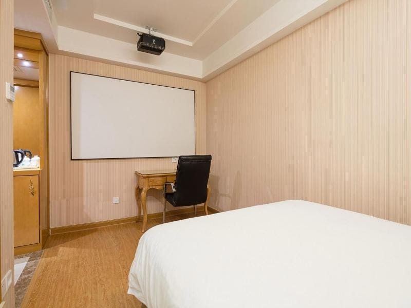 Vienna Classic Hotel Shenzhen Bantian Wuhe Avenue Hotel in Shenzhen