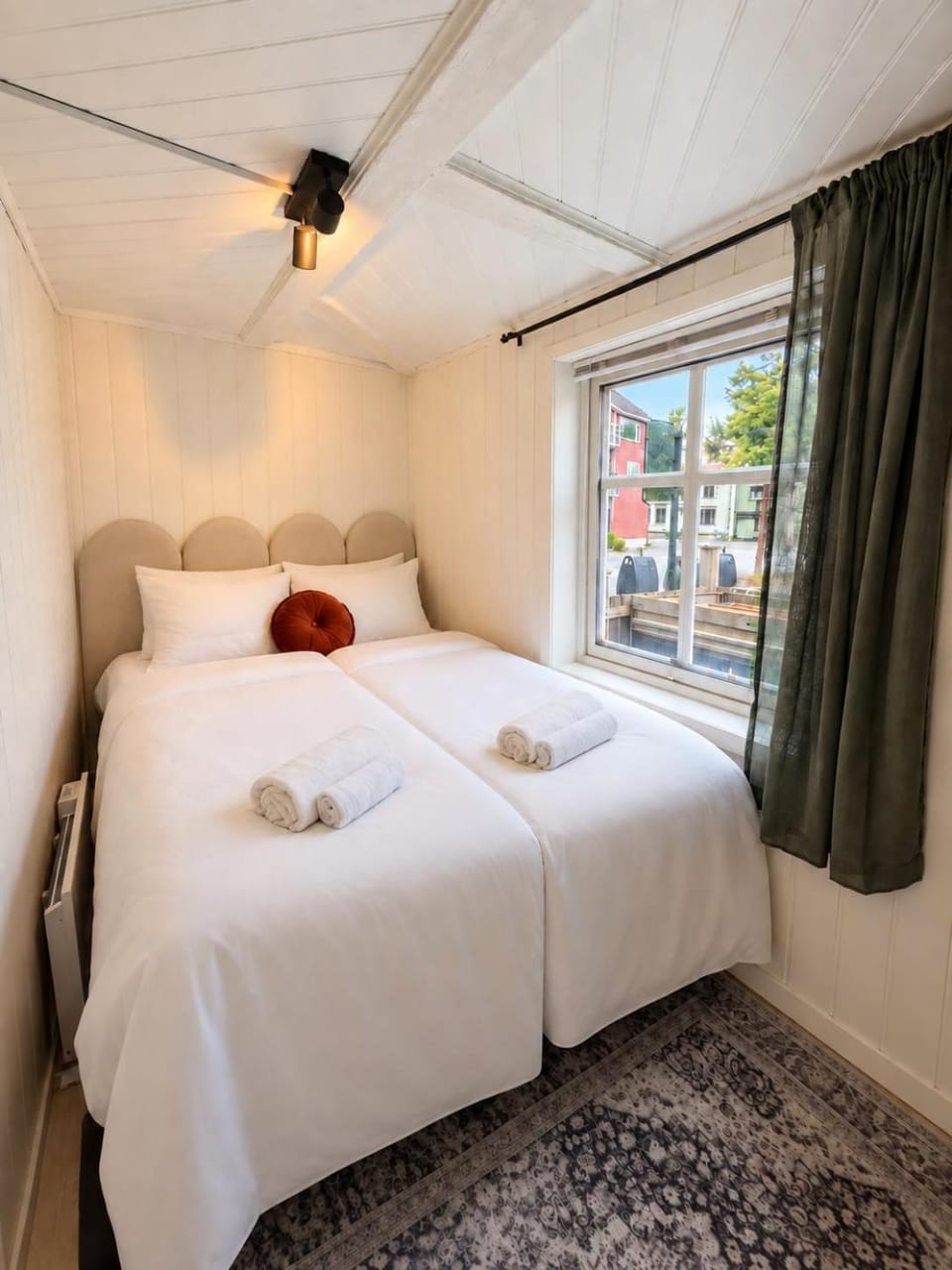 Charming apartment in the heart of Bakklandet Apartment in Trondheim