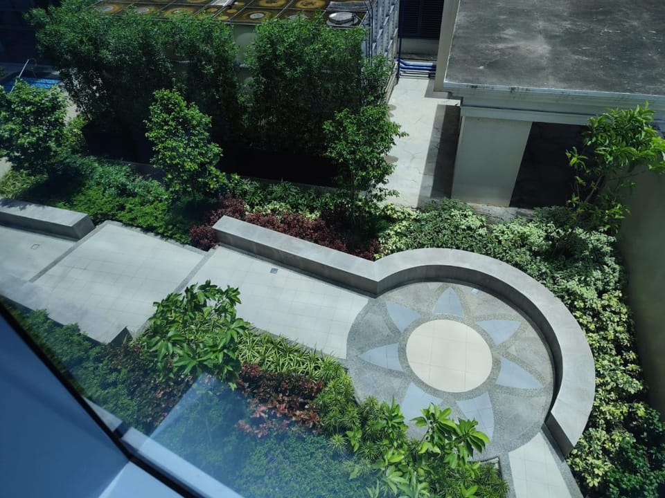 Uptown Parksuites Tower 1 Apartment hotel in Makati
