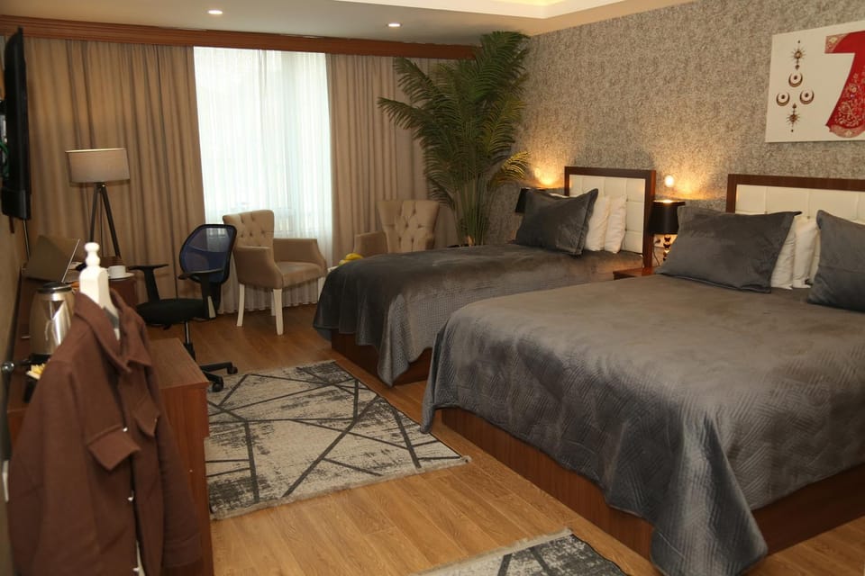 Bedroom, Family