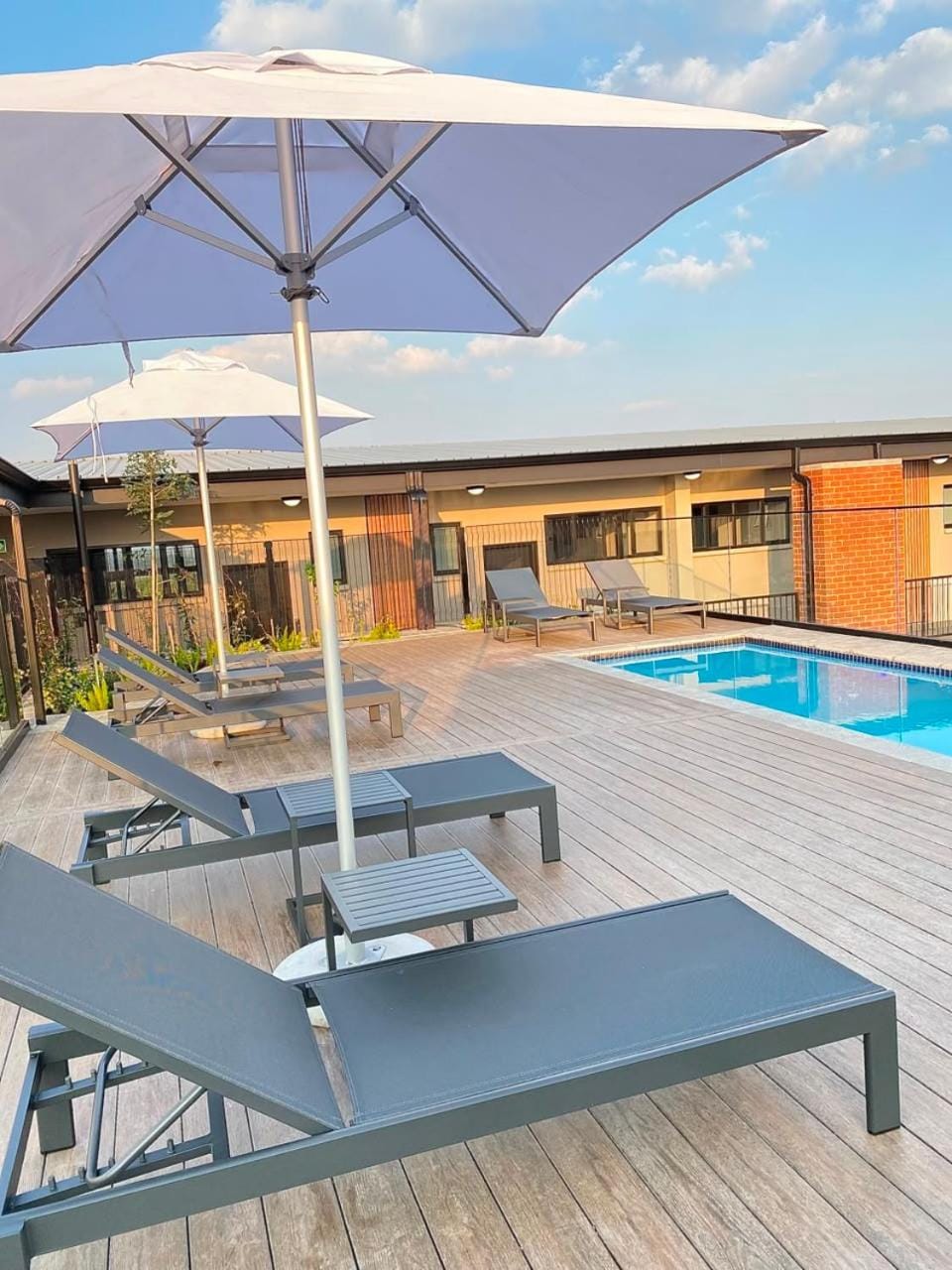 Mellow Rosebank Rooftop living, business and leisur Apartment in Johannesburg