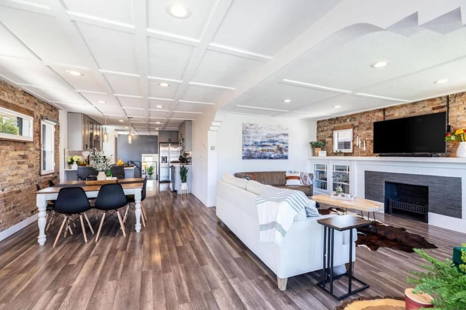 4BR Salt Lake City Vacation Rental Near Downtown Cottage on Main House in Salt Lake City