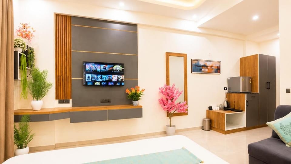 The Suites Inn Studios Apartment in Lucknow