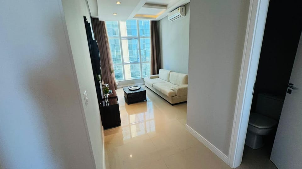 Exclusivo na Meia Praia Frente MAR Apartment in Porto Belo