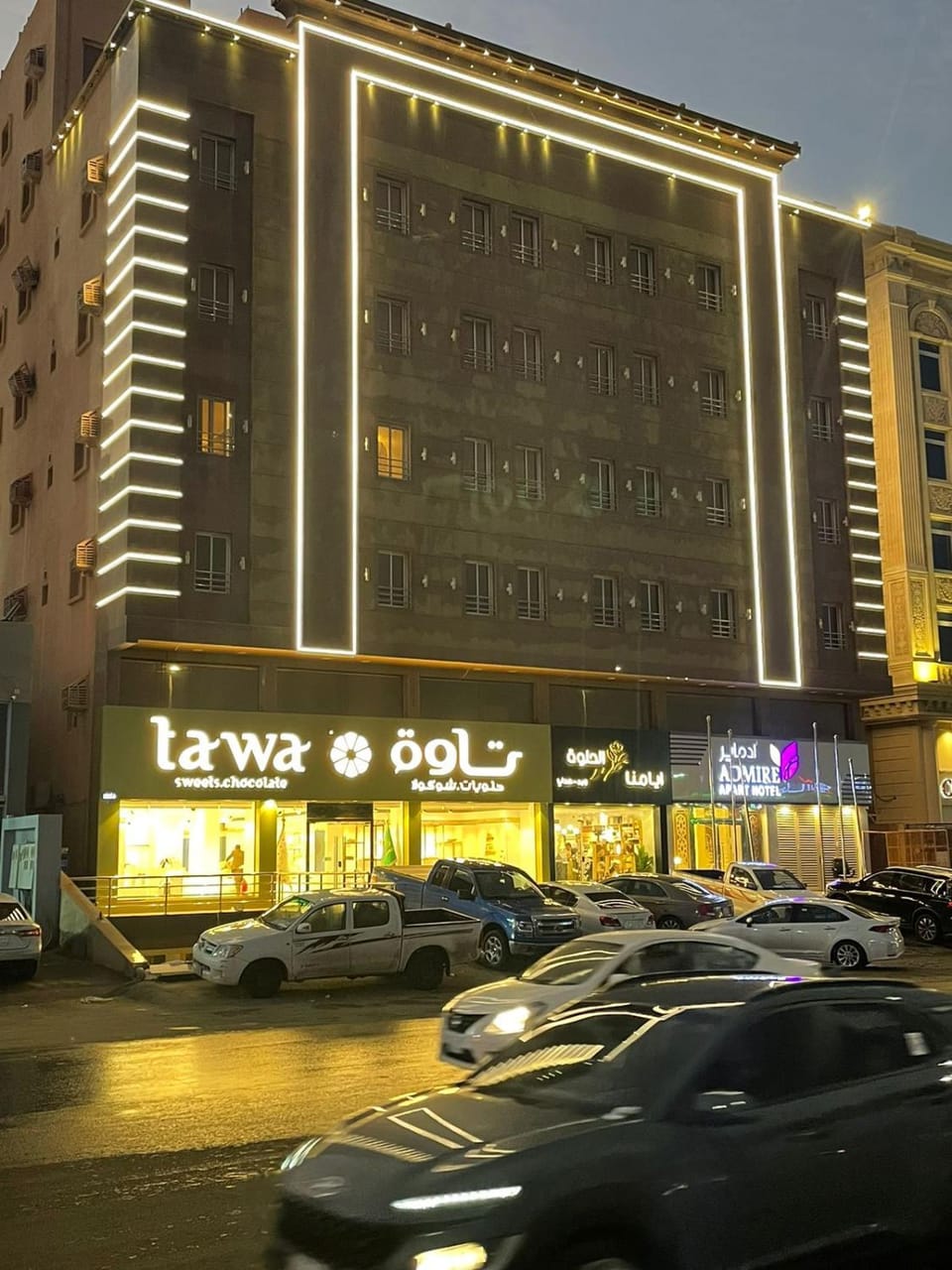 Property building, Off site, Property logo or sign, On-site shops, View (from property/room)