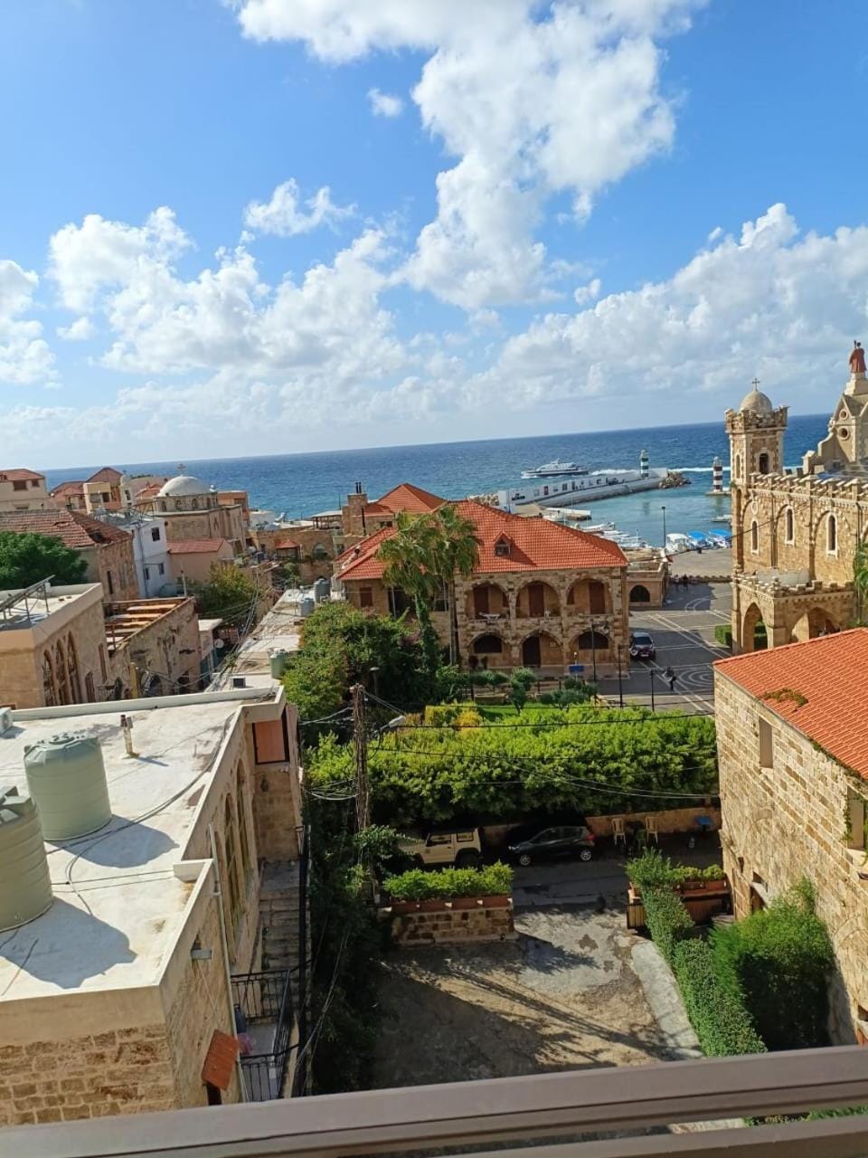 La Marina Batroun Old Souk Apartment in Africa