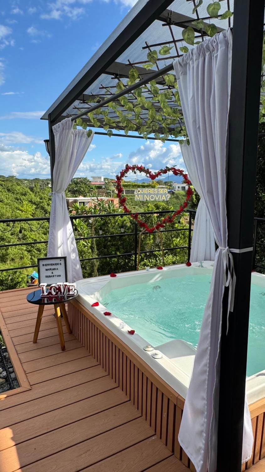 Hot Tub, Hot Tub, View (from property/room), Balcony/Terrace