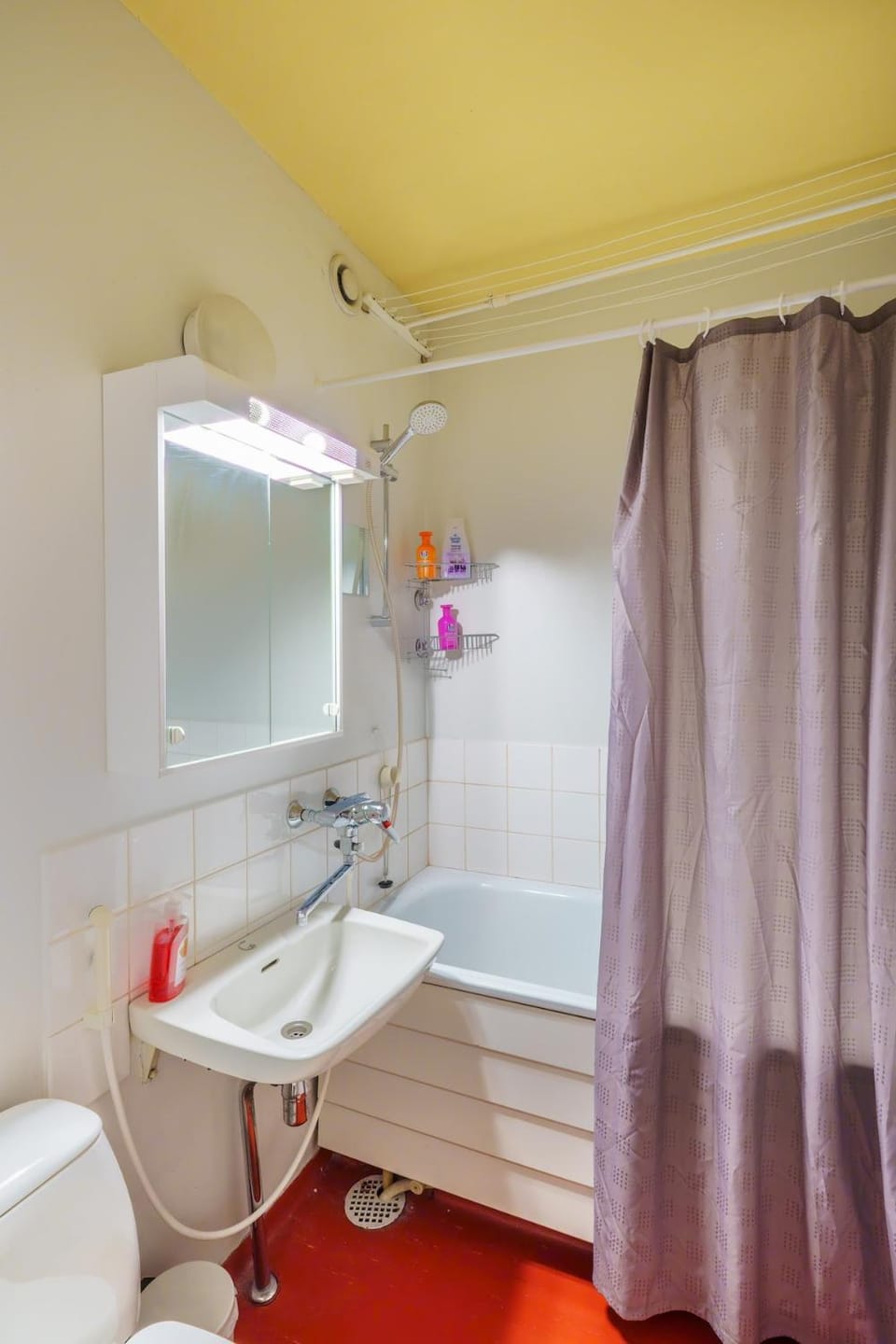 Shower, Bath