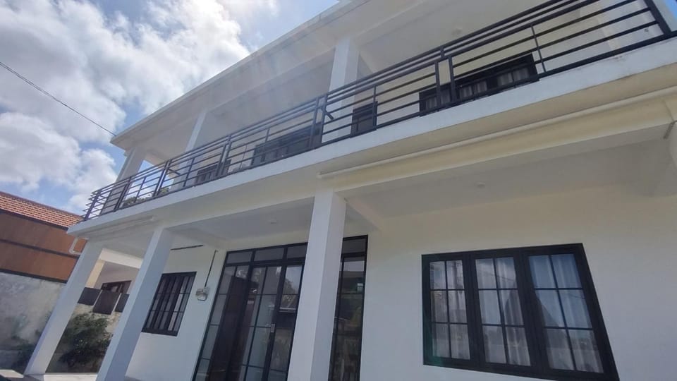 Guest House Pondok Asri 2 Uluwatu Near Savaya Bed and Breakfast in Bali