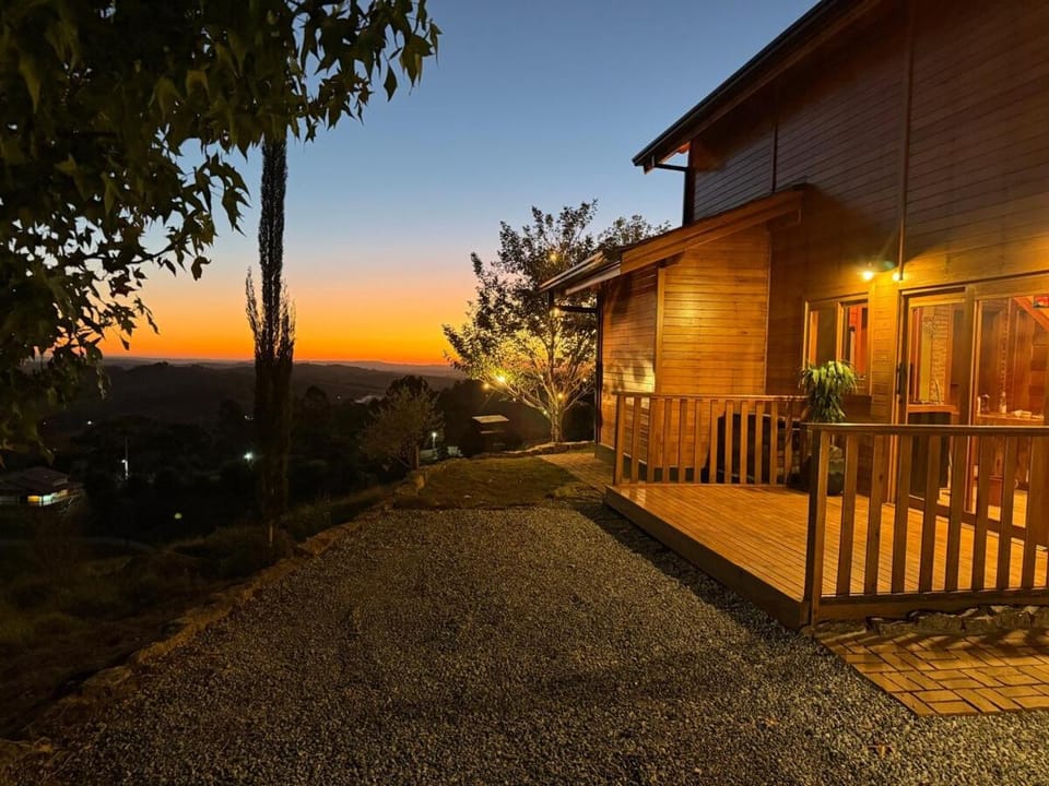 Cabana Bruma Dourada Chalet in Santo Antônio do Pinhal
