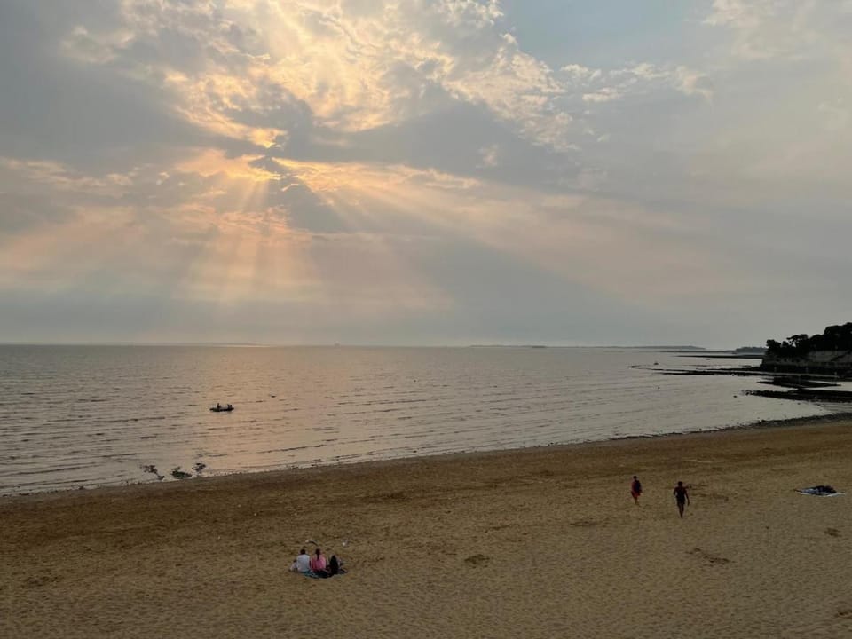 Nearby landmark, Beach