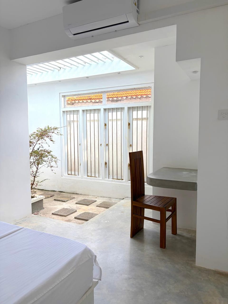 Bed, Photo of the whole room, Bedroom, air conditioner
