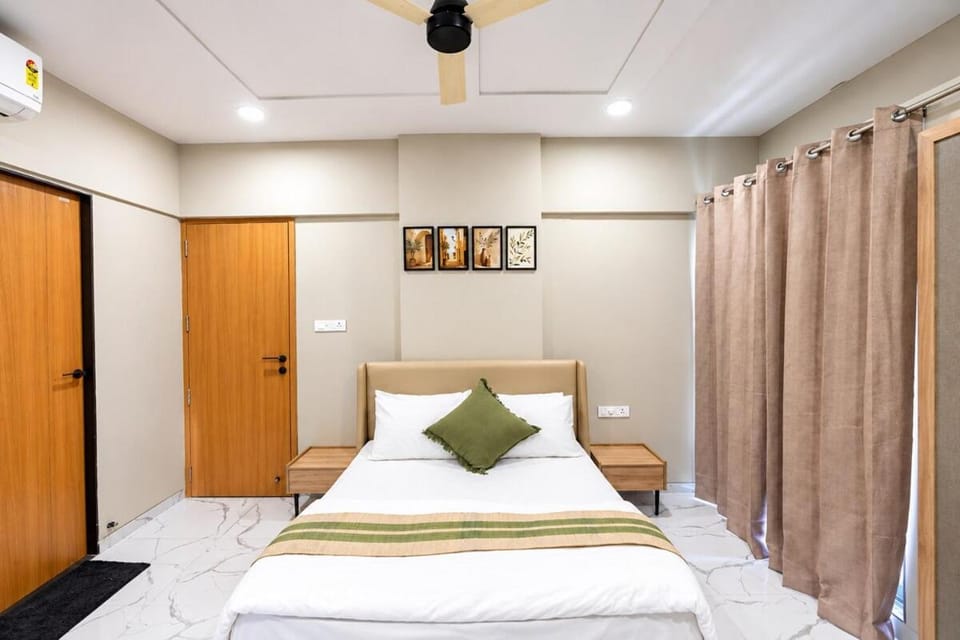Daily Stays at Wakad Apartment in Pune