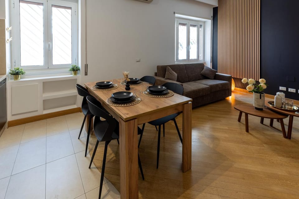 Coffee/tea facilities, Living room, Seating area, Dining area
