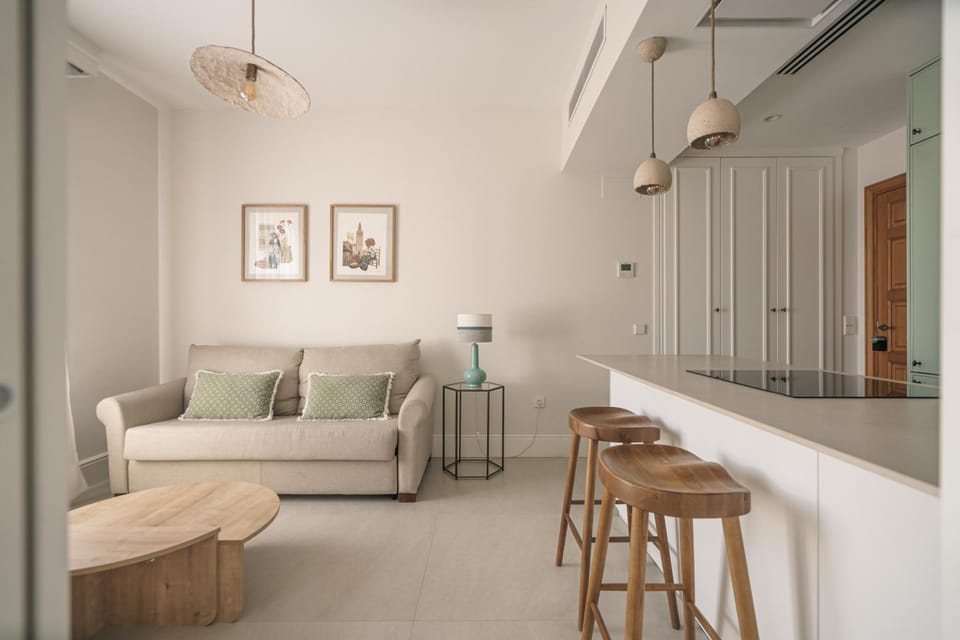 Kitchen or kitchenette, Living room, Seating area