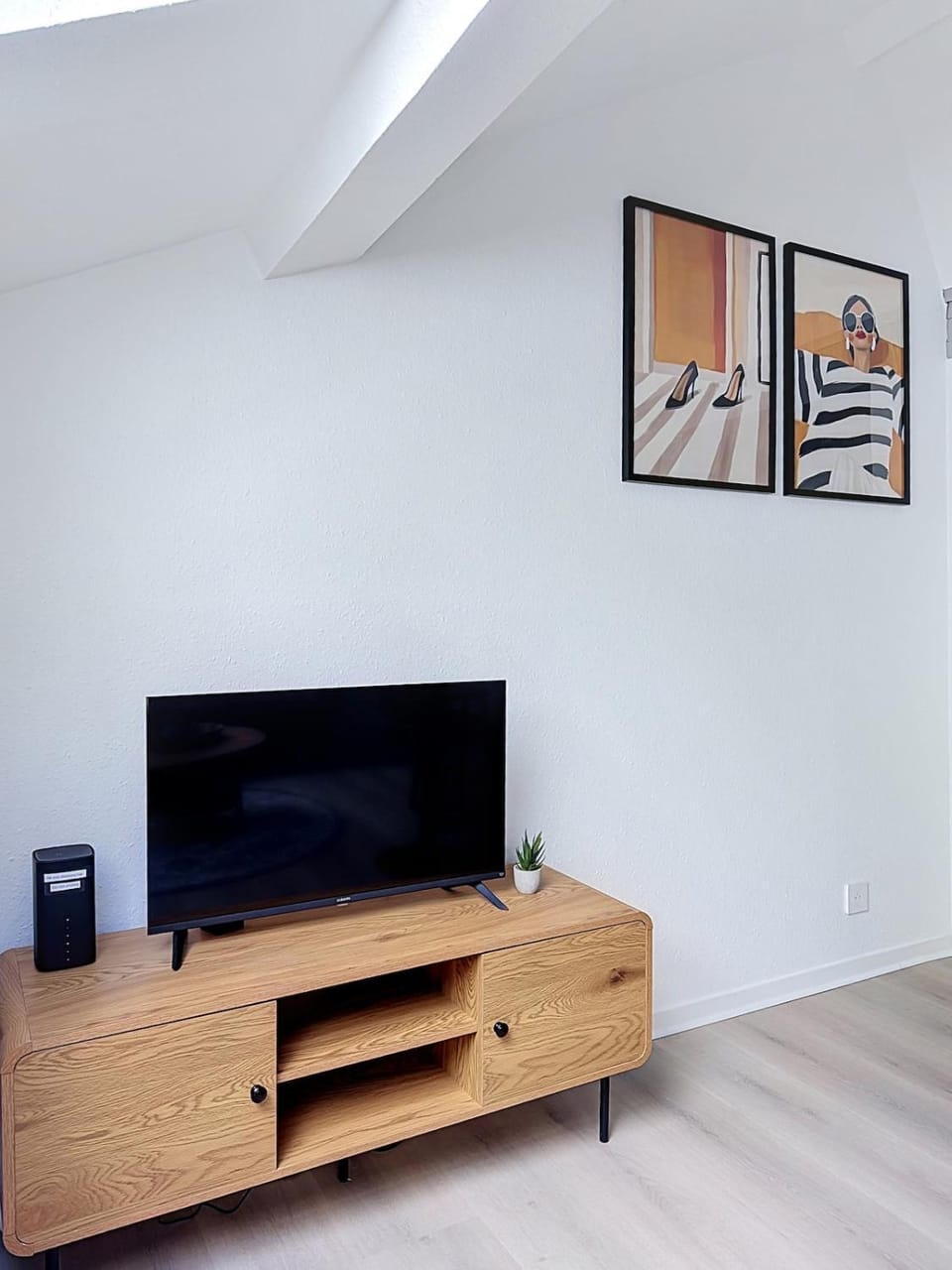 Communal lounge/ TV room, TV and multimedia