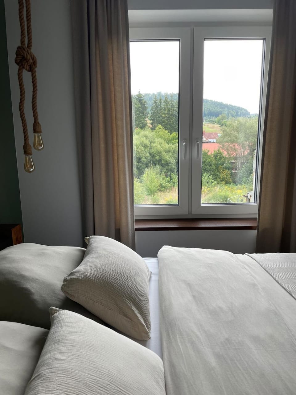 Bed, Natural landscape, Photo of the whole room, Mountain view