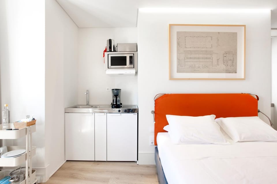 Kitchen or kitchenette, Bedroom