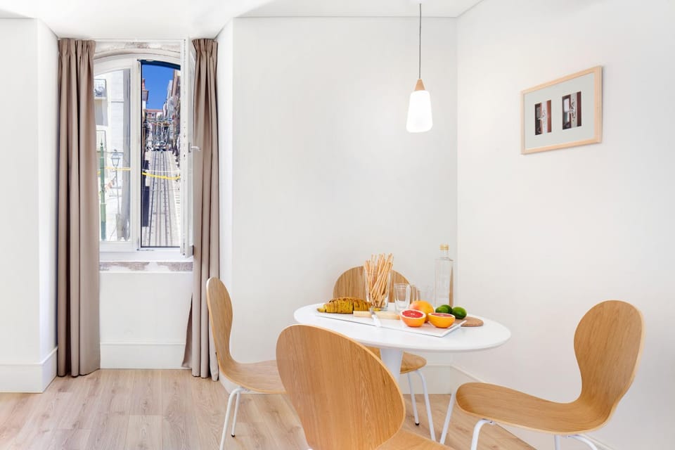 Dining area, Bedroom