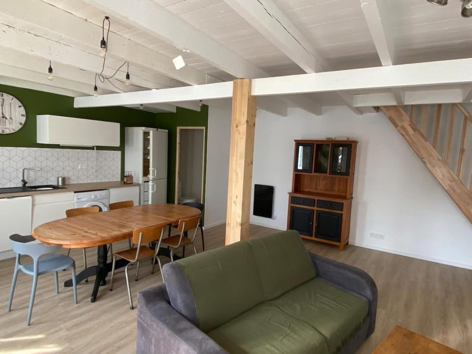 Maison avec 2 chambres et car-port dans Cognac Apartment in Cognac