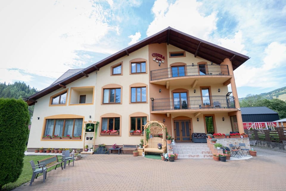 Property building, Day