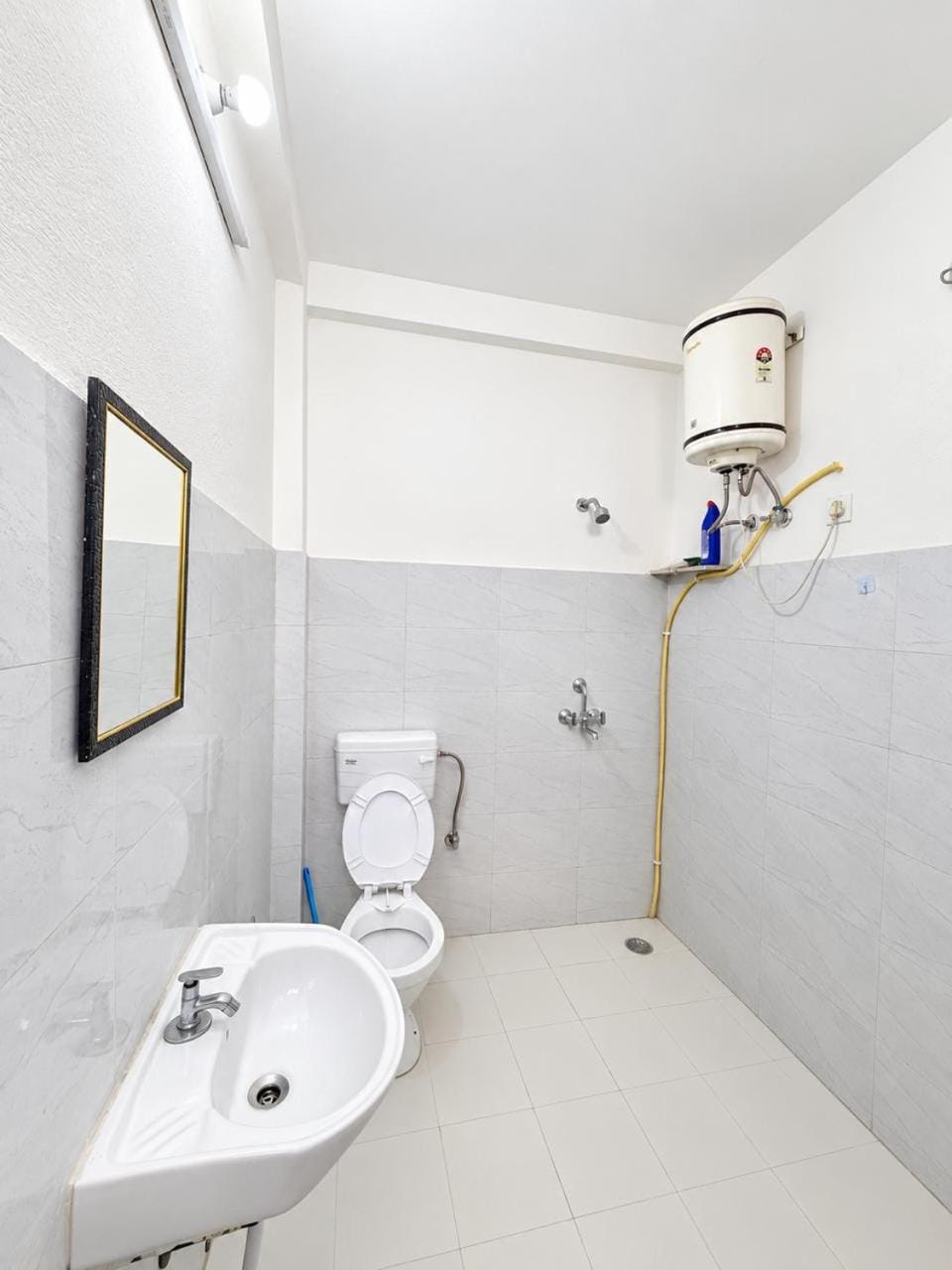 Radha Krishna Nest Apartment in Rishikesh