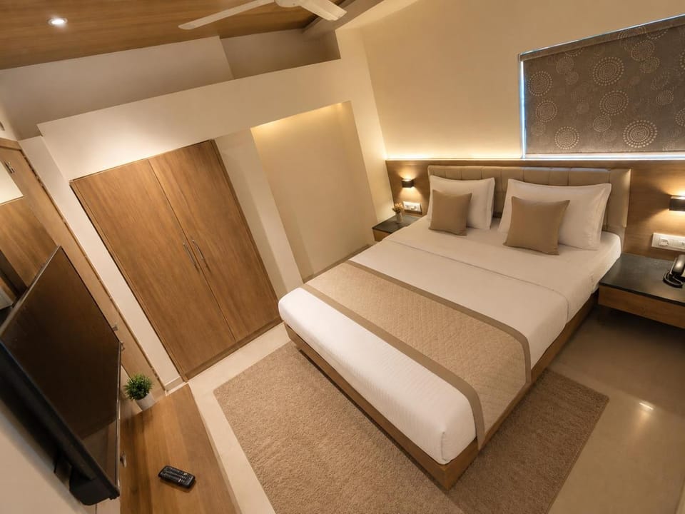 Treefy Regal Inn Cargo Intr - Airport Mumbai Hotel in Mumbai