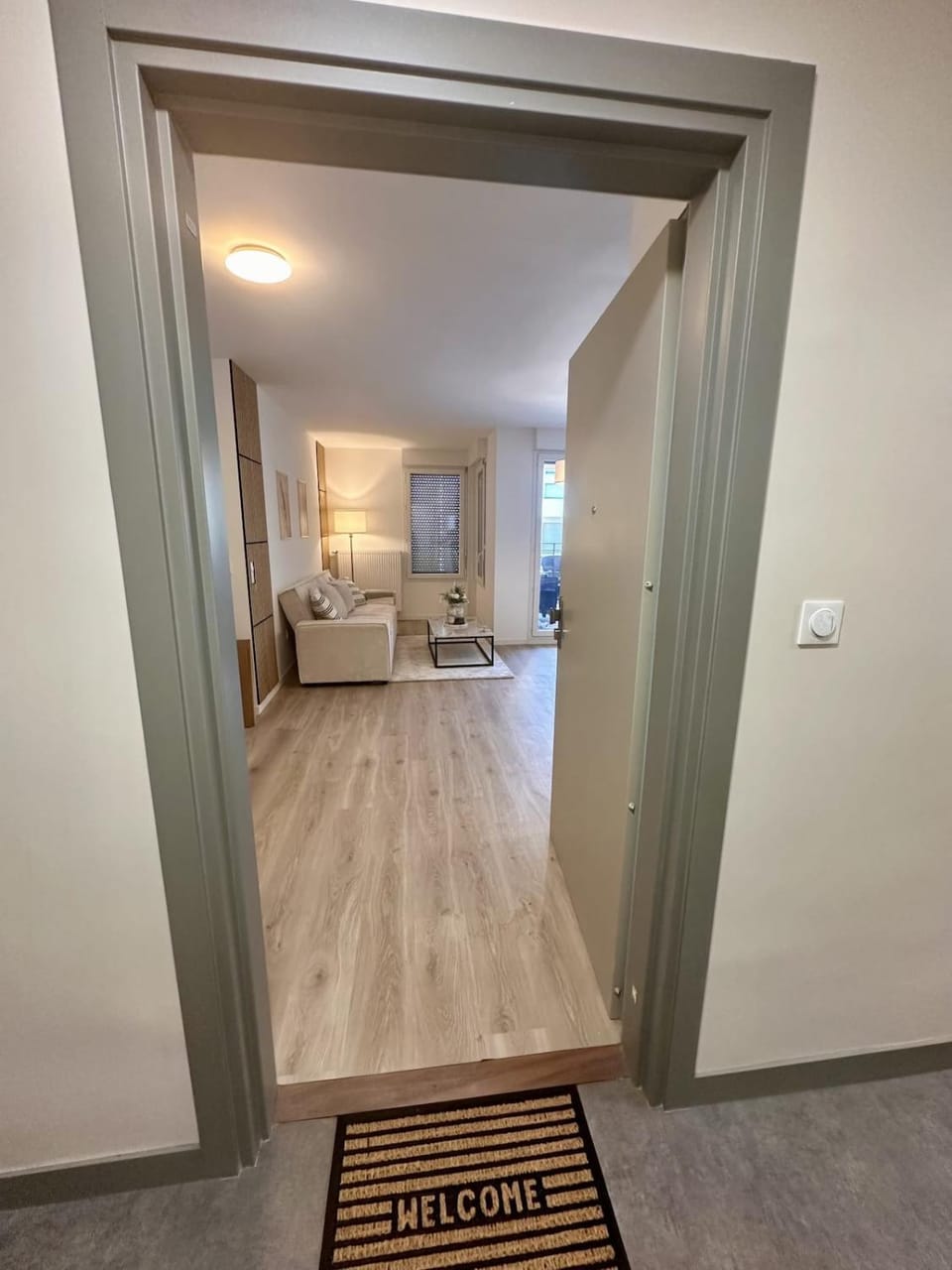L'élégant écrin Parisien-T3-cosy-Paris & CDG-Wifi Apartment in Île-de-France
