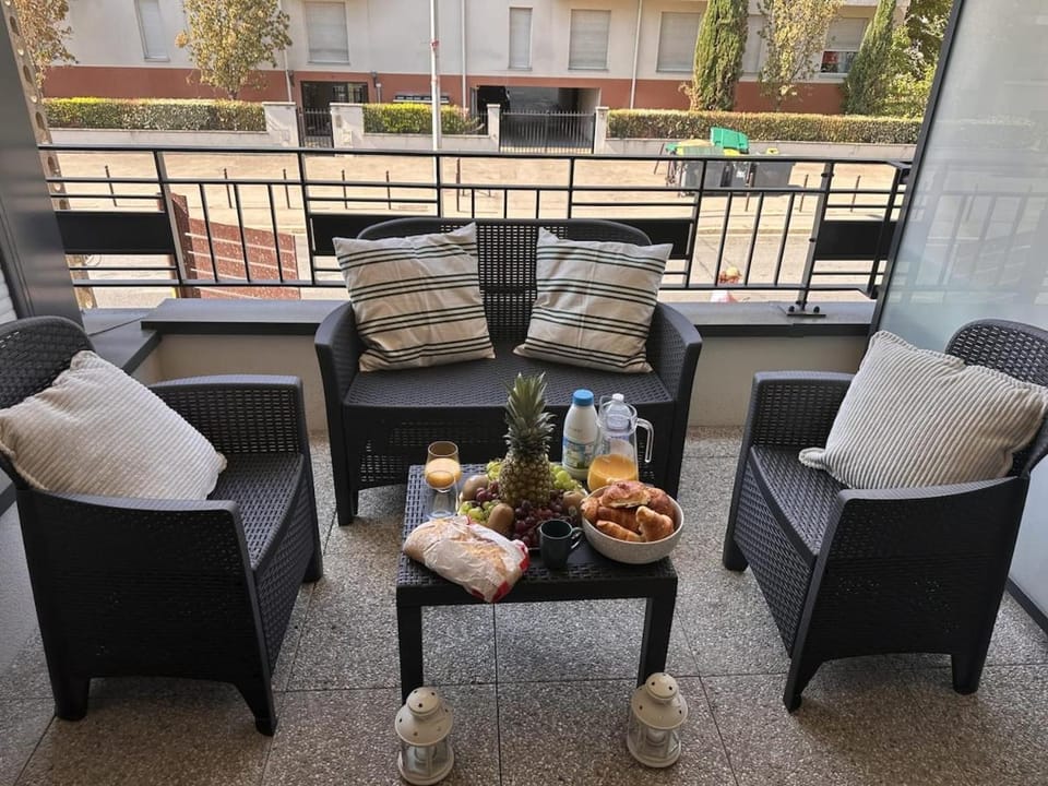 L'élégant écrin Parisien-T3-cosy-Paris & CDG-Wifi Apartment in Île-de-France