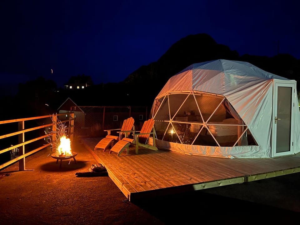 Skokkelvika Glamping Luxury tent in Lofoten