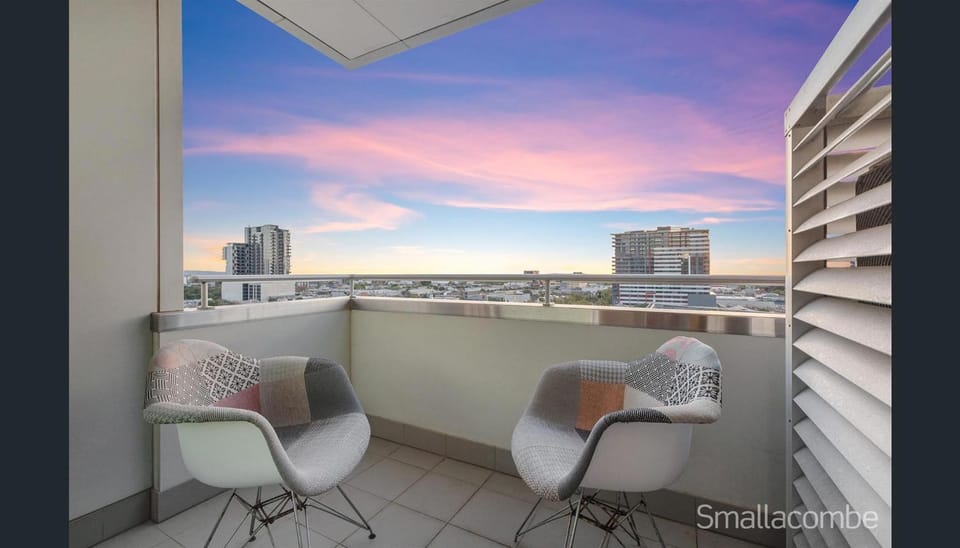 Adelaide Central Skyline Panoramic Suite Five Apartment in Adelaide