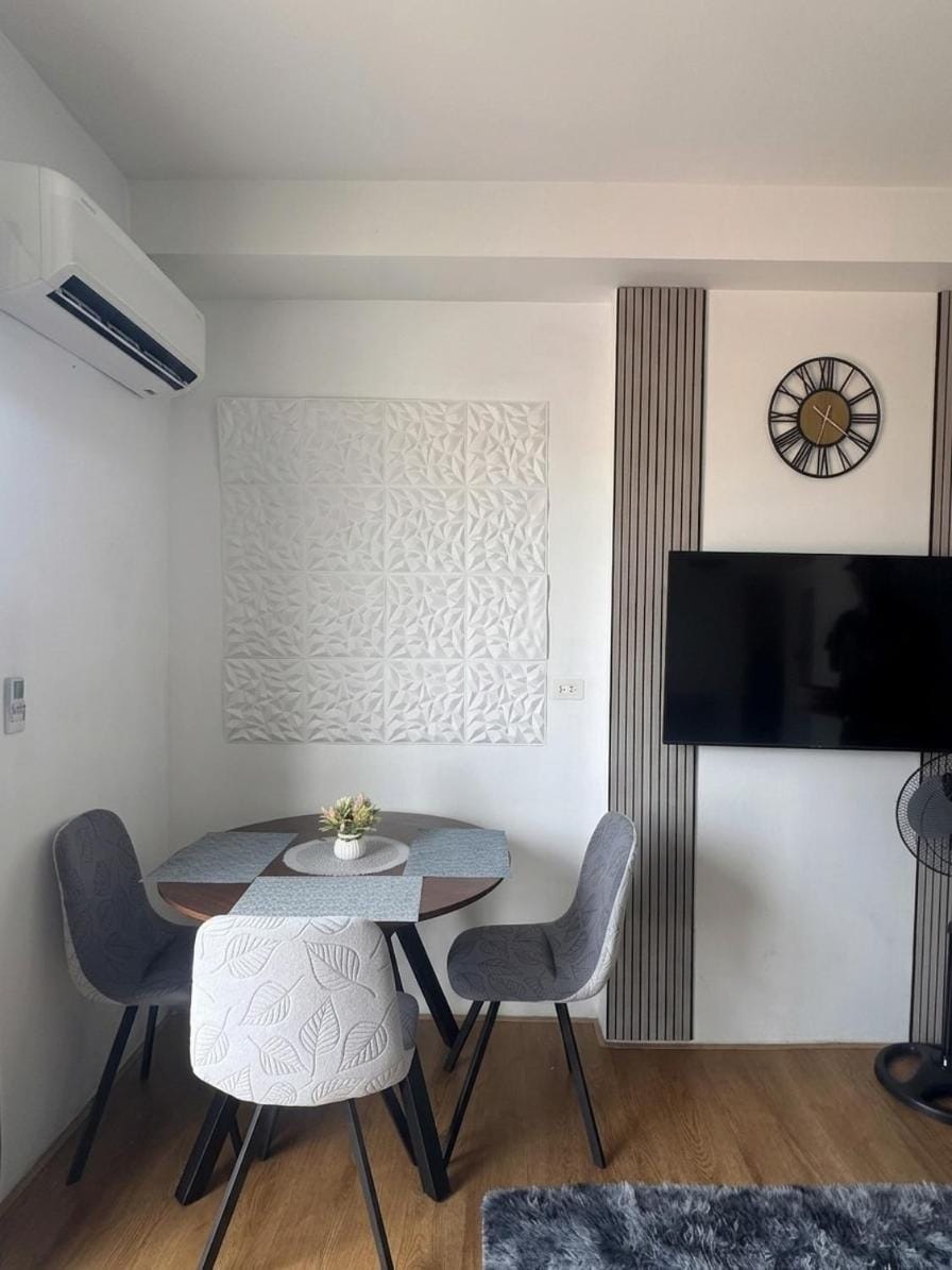 Mesatierra Studio corner unit with balcony Apartment hotel in Davao City