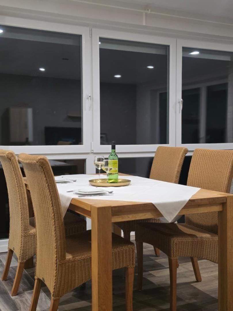 Modernes Wohnen Apartment in North Rhine-Westphalia