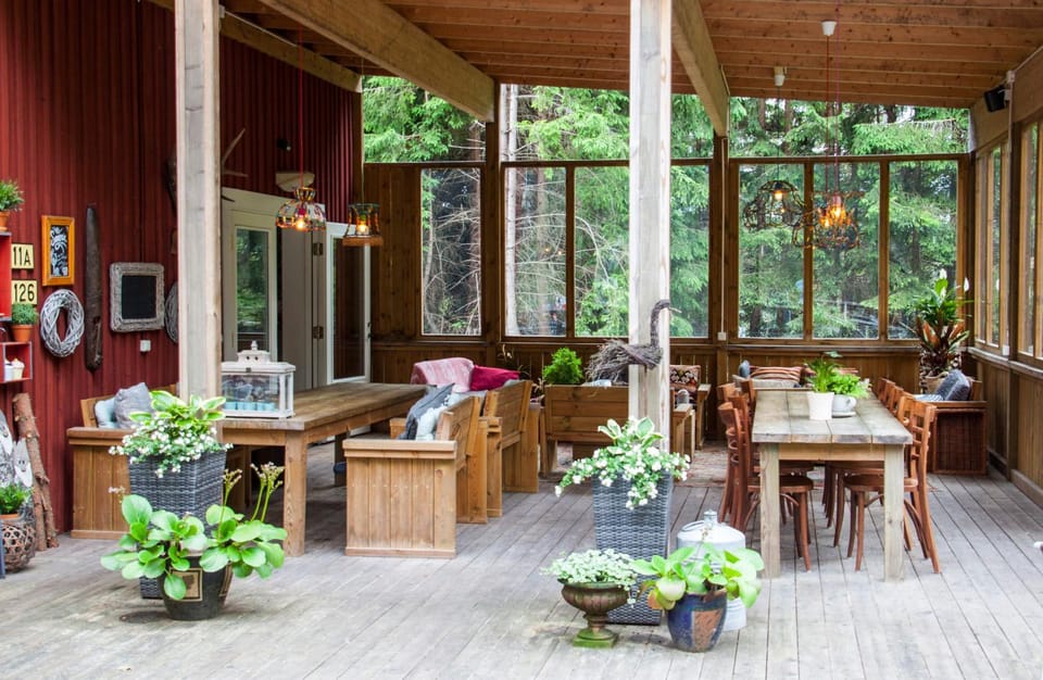 Patio, Restaurant/places to eat, Balcony/Terrace
