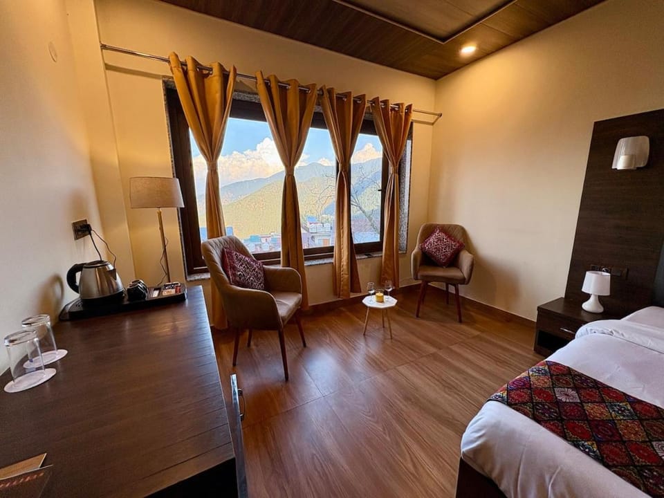 Mountain View Rooms Apartment in Himachal Pradesh