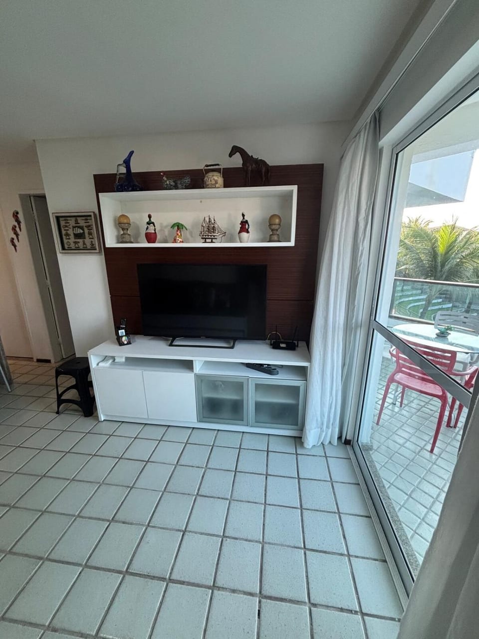 TV and multimedia, Seating area