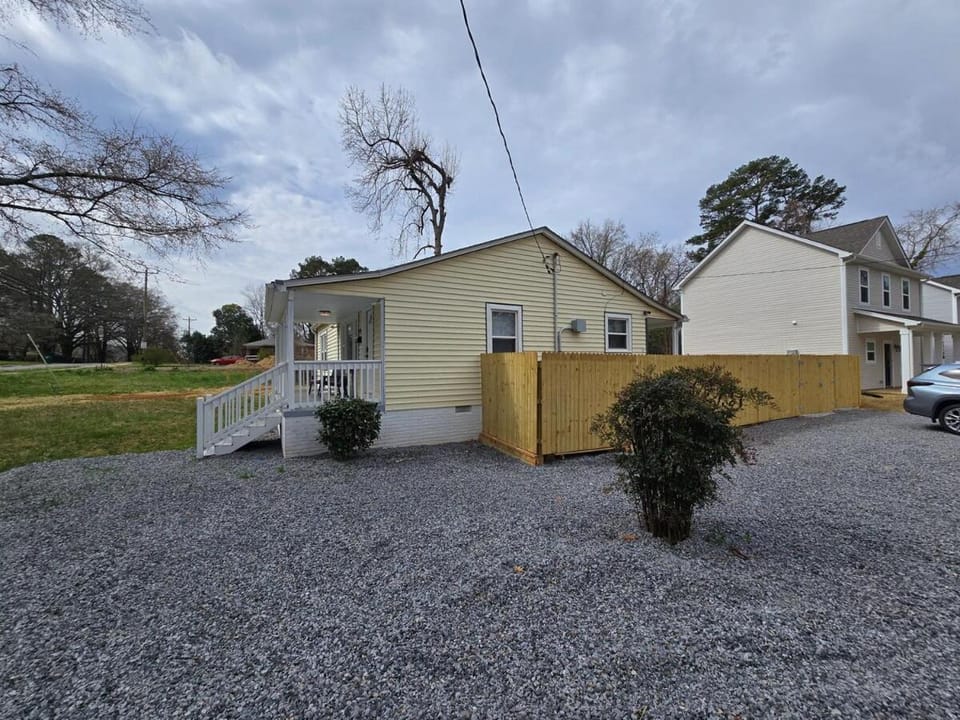 Property building, Street view