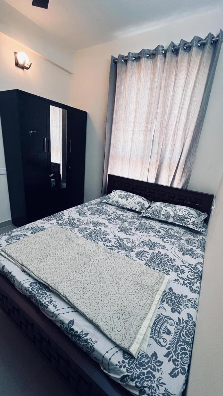 PR Home Stay Apartment in Chennai