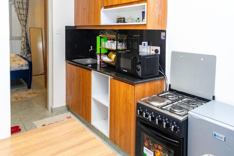 Stylish 1BR Near TRM Mall Royal Suburbs, Roysambu Apartment in Nairobi County