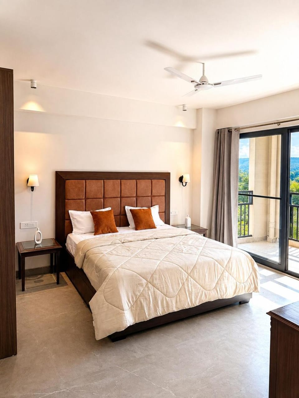 The Oak by Luxury Heights - Near Antara Apartment in Dehradun