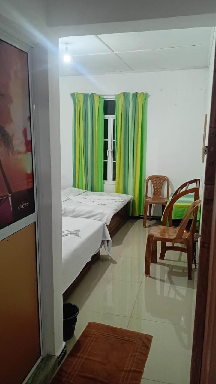 Bed, Living room, Photo of the whole room, Seating area, Bedroom