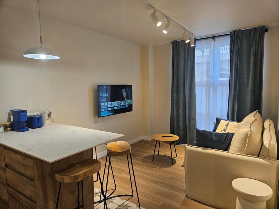 TV and multimedia, Living room, Seating area