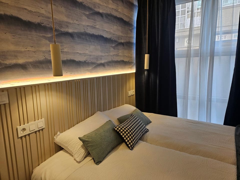 Bed, Bedroom