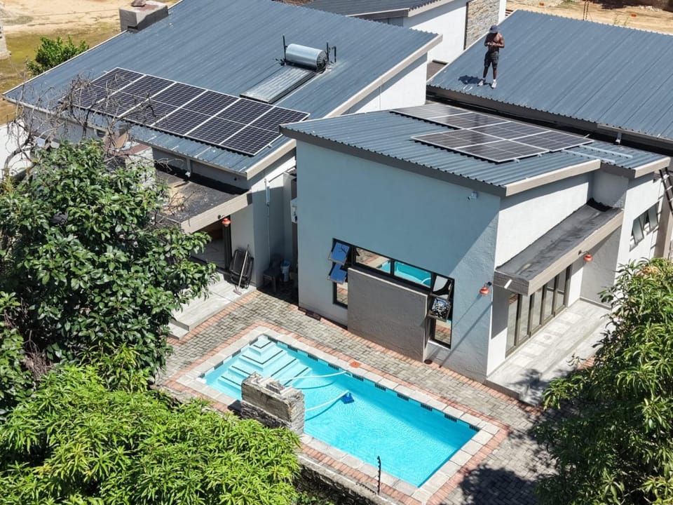 Property building, Pool view, Swimming pool