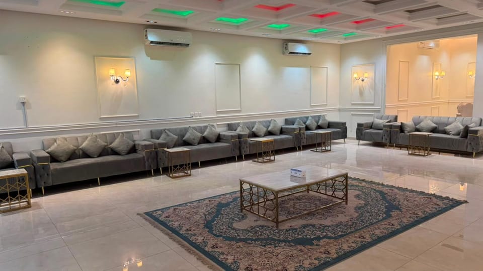كوخ الريف - الالعاب المائية Campground/ 
RV Resort in Riyadh