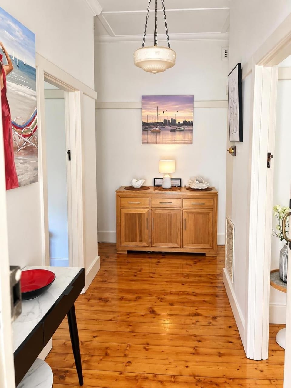 Beach Suburb Retreat Garden, Parking & City Access House in Williamstown